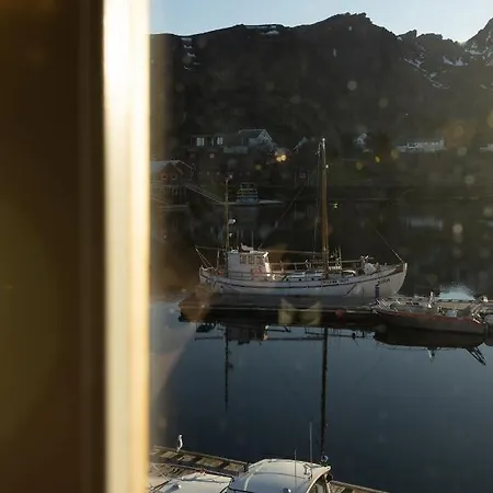 Cozy Fisherman Cabin/rorbu At Lofotens Best Spot Apartamento Ballstad