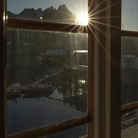 Cozy Fisherman Cabin/rorbu At Lofotens Best Spot Apartamento *